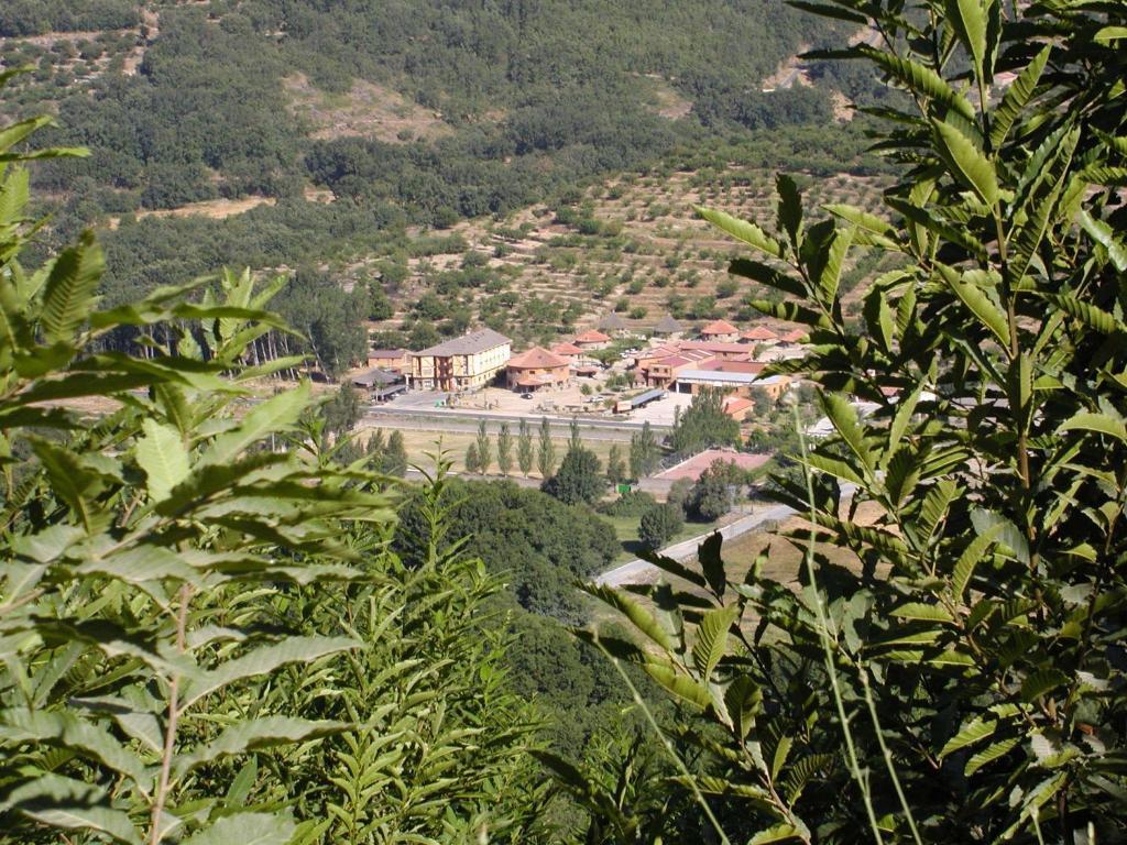 Hotel Valle Del Jerte Los Arenales ภายนอก รูปภาพ