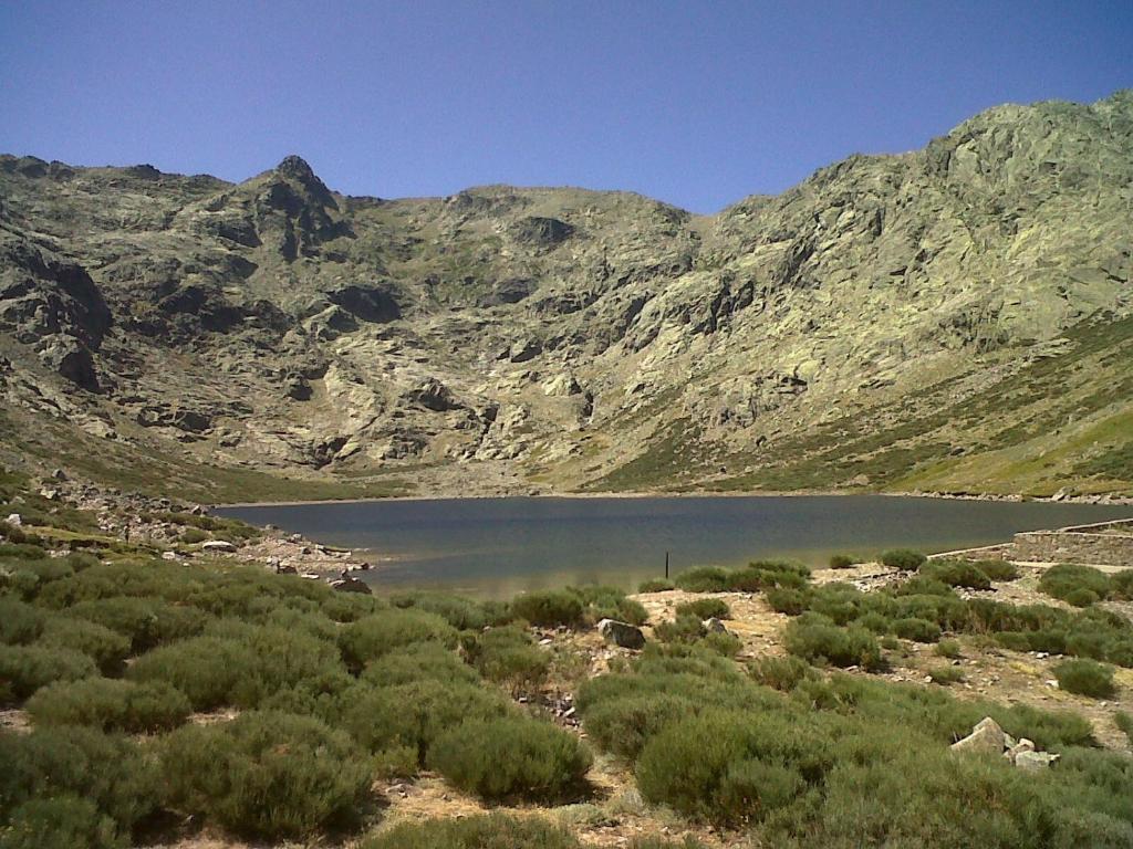 Hotel Valle Del Jerte Los Arenales ภายนอก รูปภาพ